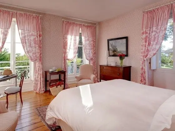 Superior Tek Büyük Yataklı Oda, Banyolu/Duşlu, Bahçe Manzaralı