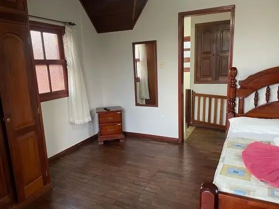 Superior Oda, Ek Bina