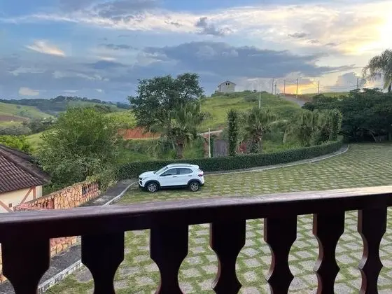 Superior Oda, Ek Bina