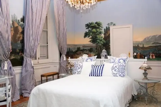 Süit (Panorama de Delphe)