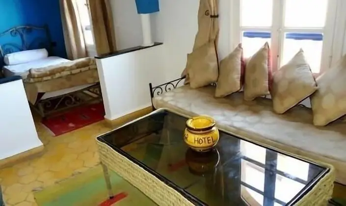 Üç Kişilik Oda