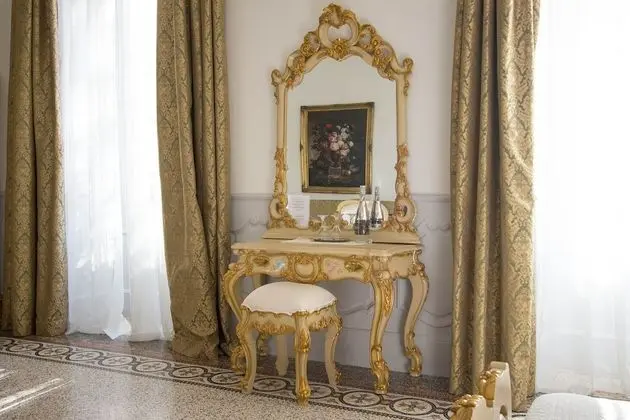 Romantic Süit, Şömine