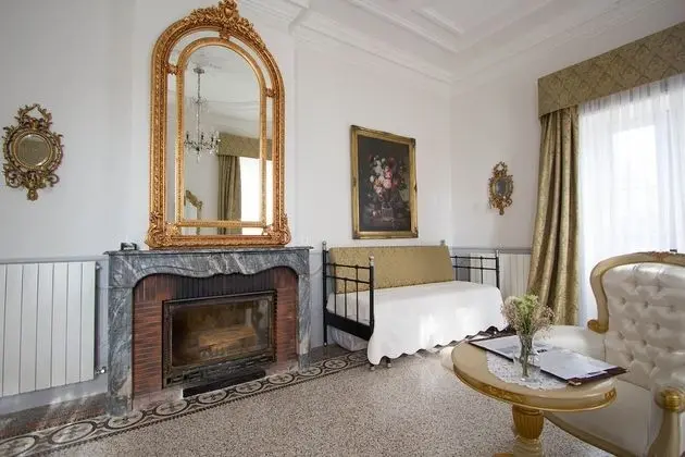 Romantic Süit, Şömine