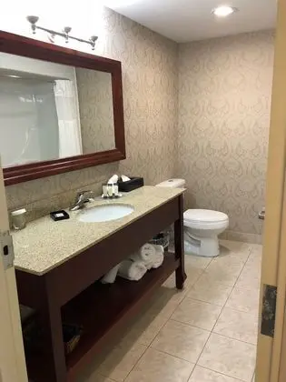 Oda, 2 Büyük (Queen) Boy Yatak, Sigara İçilmez, Şehir Manzaralı