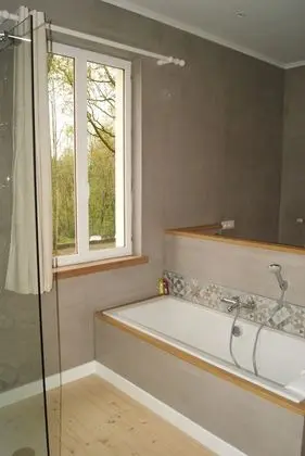 Deluxe Tek Büyük Yataklı Oda (Suite)