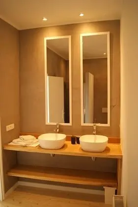 Superior Tek Büyük Yataklı Oda (Chambre de la Cour)