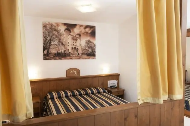 Tek Büyük veya İki Ayrı Yataklı Oda, Mutfak