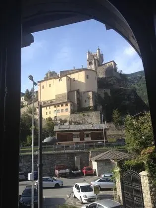 Tek Büyük veya İki Ayrı Yataklı Oda, Mutfak