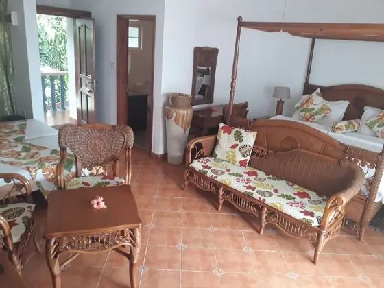 Süit, 1 Yatak Odası, Havuz Kenarı