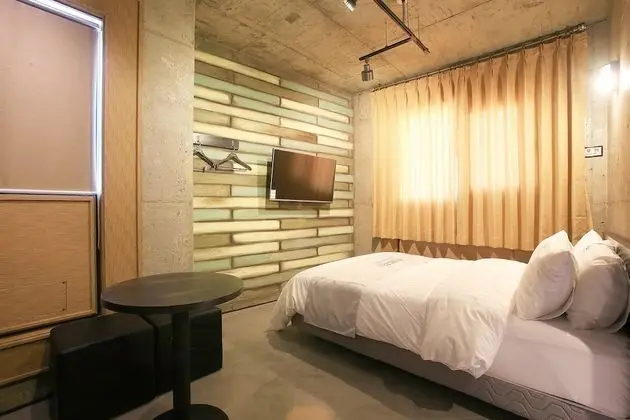 Standard Tek Büyük Yataklı Oda (Extra Charge for 2+ Nights)