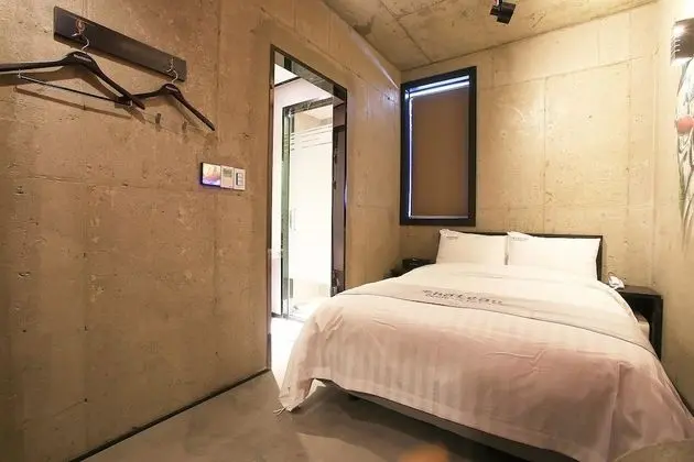 Standard Tek Büyük Yataklı Oda (Extra Charge for 2+ Nights)