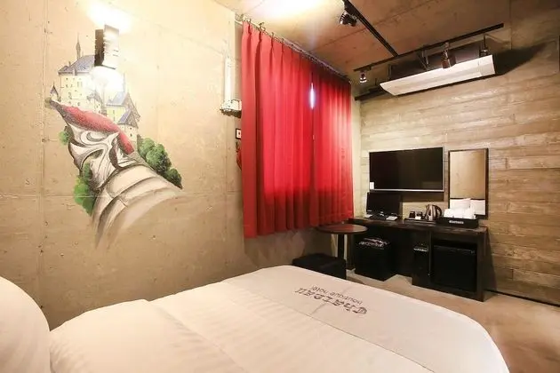Standard Tek Büyük Yataklı Oda (Extra Charge for 2+ Nights)
