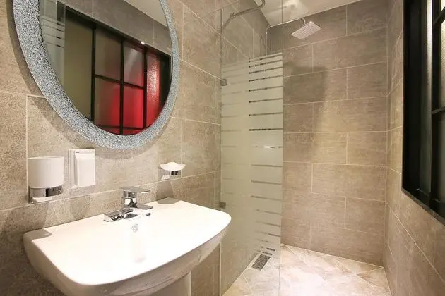Standard Tek Büyük Yataklı Oda (Extra Charge for 2+ Nights)