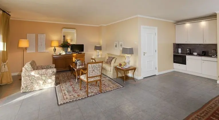 One bedroom Residence with Terrace