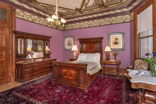 Deluxe Tek Büyük Yataklı Oda, Özel Banyo (Isadora Duncan Room)