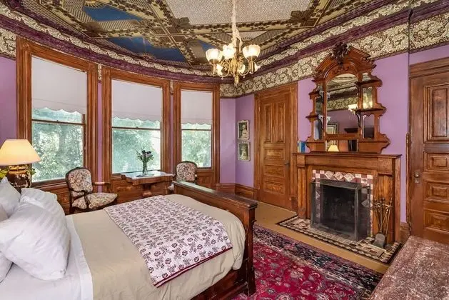 Deluxe Tek Büyük Yataklı Oda, Özel Banyo (Isadora Duncan Room)