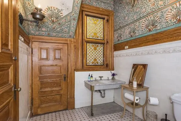 Deluxe Tek Büyük Yataklı Oda, Özel Banyo (Isadora Duncan Room)