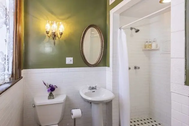 Premium Tek Büyük Yataklı Oda, Banyolu/Duşlu (Aimee Crocker Room)
