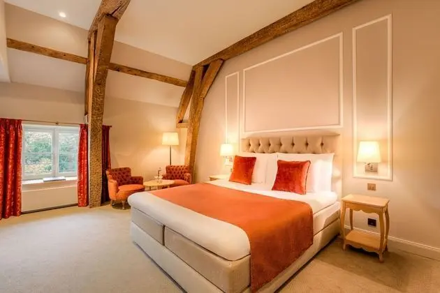 Classic Tek Büyük Yataklı Oda