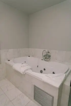 Luxury Süit, Sıcak Su Küveti (Yarra)