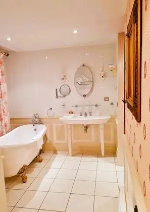 Family Süit, Küvet