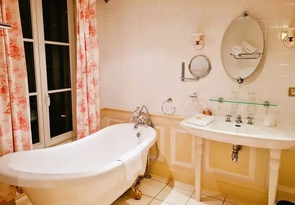 Family Süit, Küvet