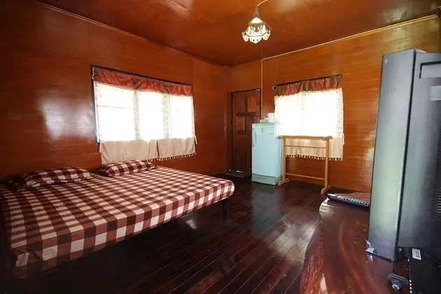 Bungalow with River View