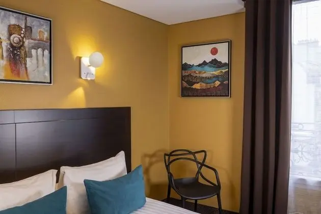 Traditional Tek Büyük Yataklı Oda