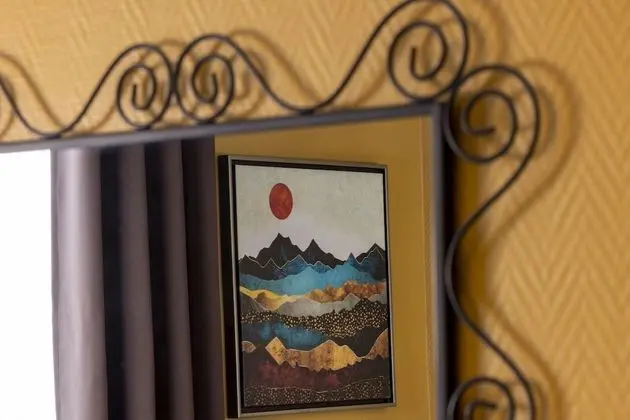 Traditional Tek Büyük Yataklı Oda