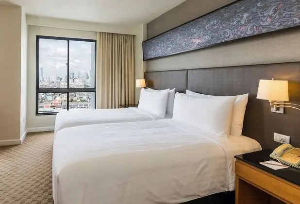 Grand Deluxe 1-Bedroom Twin