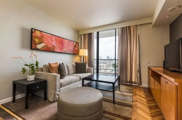 Grand Deluxe 1-Bedroom Twin