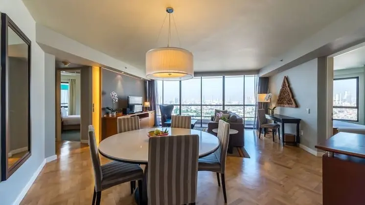 Grand Deluxe 3-Bedroom Twin