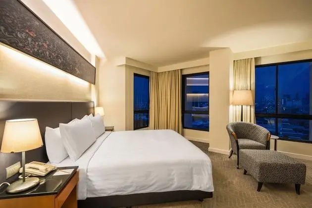 Grand Deluxe 3-Bedroom Twin