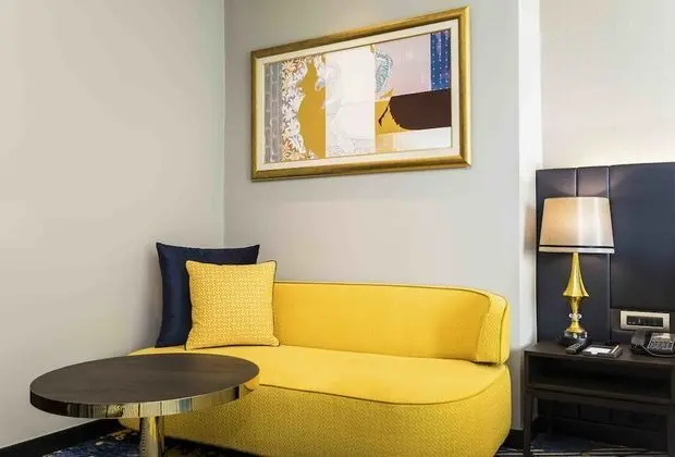 Grand Deluxe Room City View Twin Bed