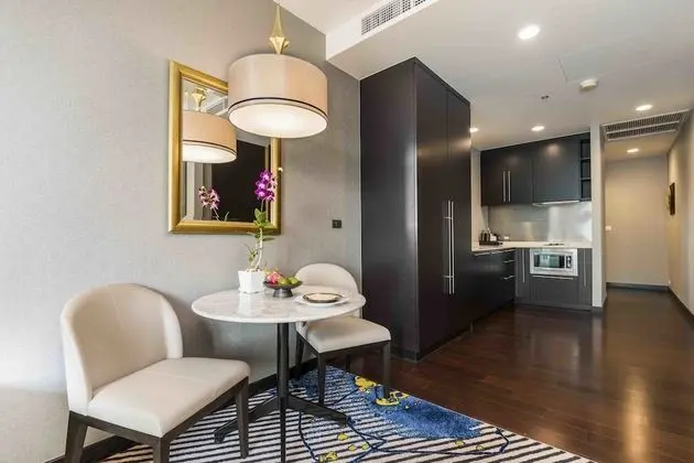 Grand Deluxe Room City View Twin Bed