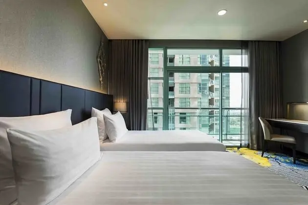 Grand Deluxe Room City View Twin Bed