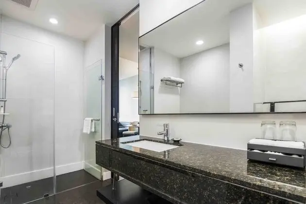 Grand Deluxe Room City View Twin Bed