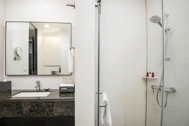 One Bedroom Suite City View King Bed