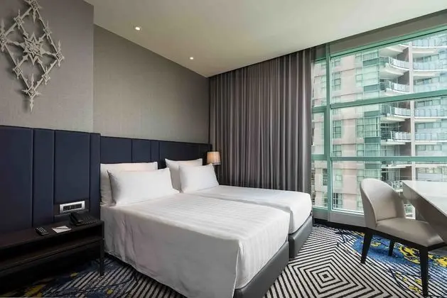One Bedroom Suite City View Twin Bed