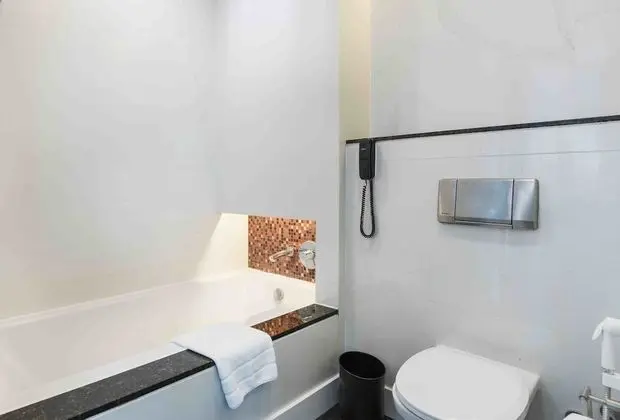 One Bedroom Suite City View Twin Bed