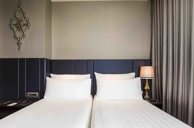 One Bedroom Suite River View Twin Bed