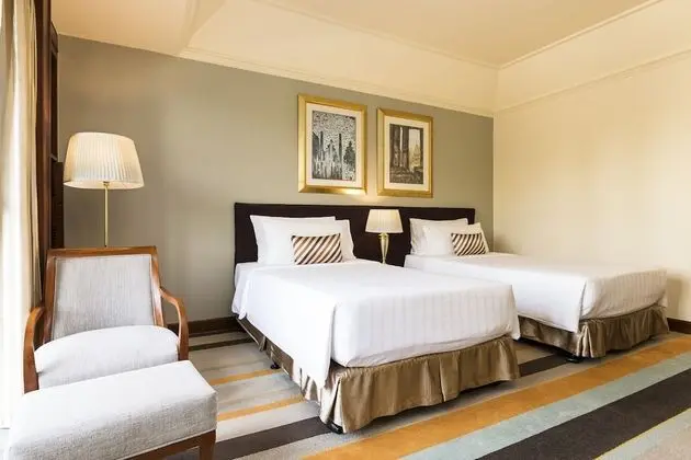 Deluxe City View Twin Bed
