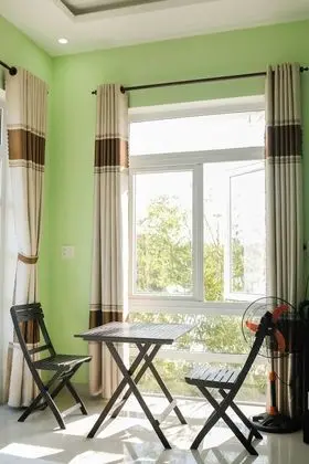 Üç Kişilik Oda, Balkon