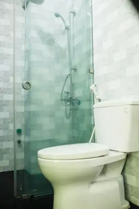 Üç Kişilik Oda, Balkon