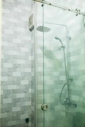 Üç Kişilik Oda, Balkon