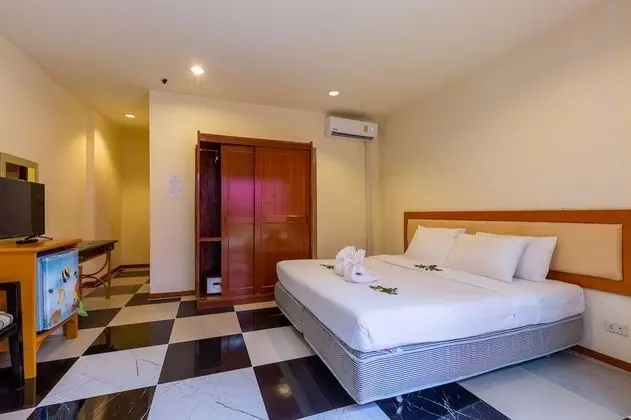 Garden View Room