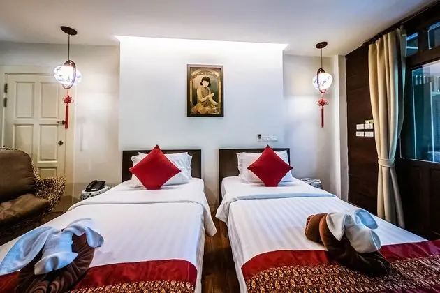Shino Room (Garden View)
