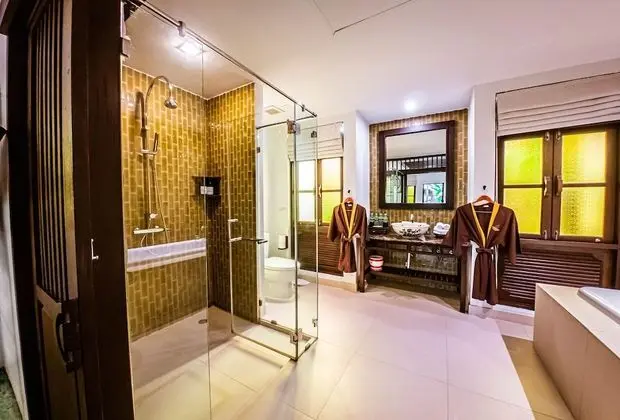 Shino Room (Garden View)