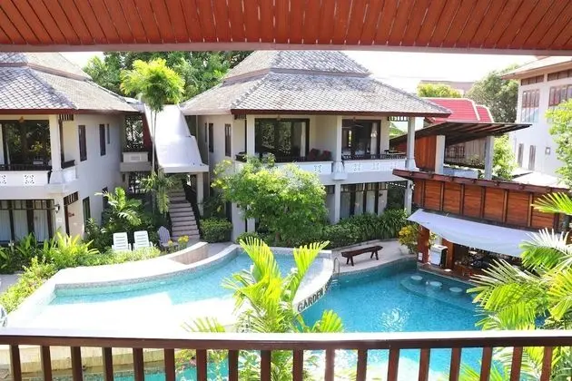 Superior Double (Pool View)