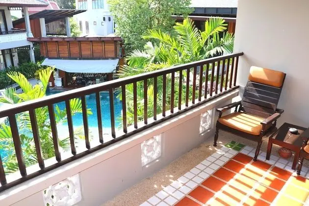 Superior Double (Pool View)